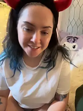 JennKenobi online show from June 2026 01:42:02 PM