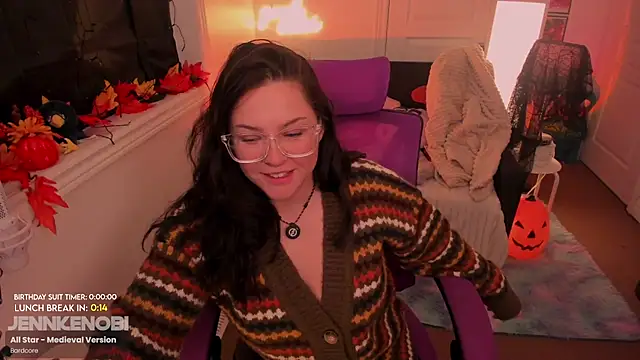 JennKenobi online show from September 2025 02:34:01 PM