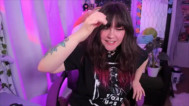 JennKenobi online show from May 2026 02:35:01 PM
