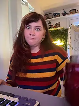 JennKenobi online show from July 2026 04:10:02 PM