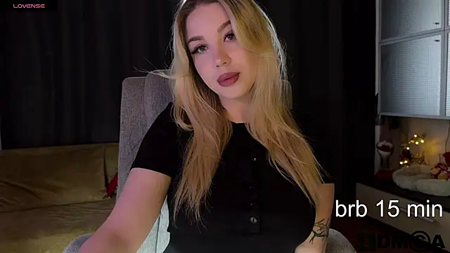 Snapshot of ariashaa chatting on May 2026 03:03:02 PM ariashaa online show from May 2026 03:03:02 PM
