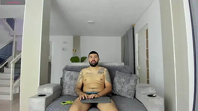 DulceRomance online show from February 2026 06:04:01 AM