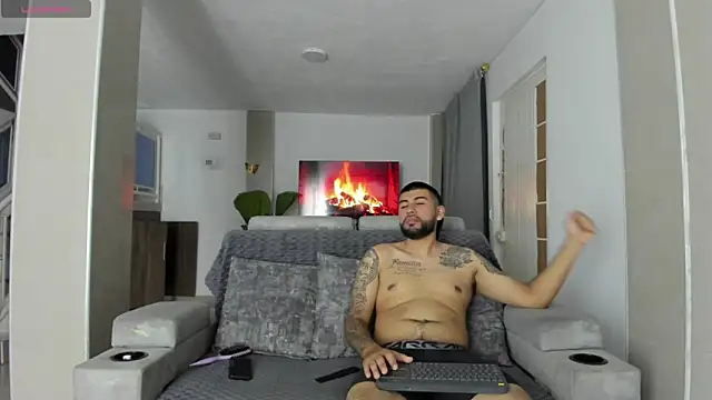 DulceRomance online show from March 2026 03:47:02 AM