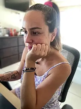 misslulipop online show from March 2026 03:17:01 PM