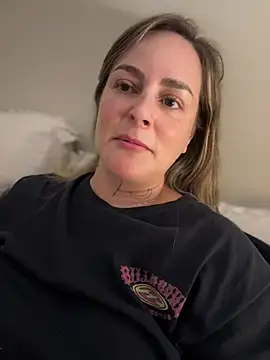 Snapshot of misslulipop chatting on February 2025 12:47:02 AM misslulipop online show from February 2025 12:47:02 AM