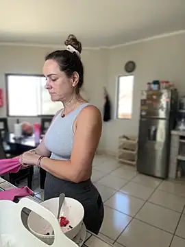 misslulipop online show from October 2025 06:04:01 PM