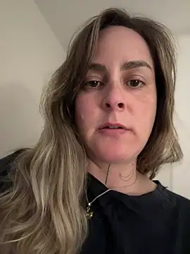 Snapshot of misslulipop chatting on March 2025 01:16:01 AM misslulipop online show from March 2025 01:16:01 AM