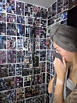 Snapshot of kylie_blck chatting on February 2026 04:09:02 AM kylie blck online show from February 2026 04:09:02 AM