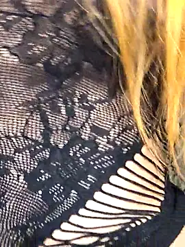 Snapshot of kylie_blck chatting on October 2025 03:32:01 AM kylie blck online show from October 2025 03:32:01 AM