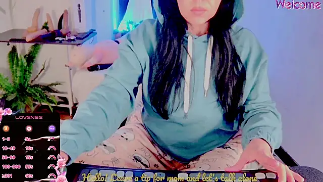 Mommy-pervert online show from January 2025 10:50:02 PM