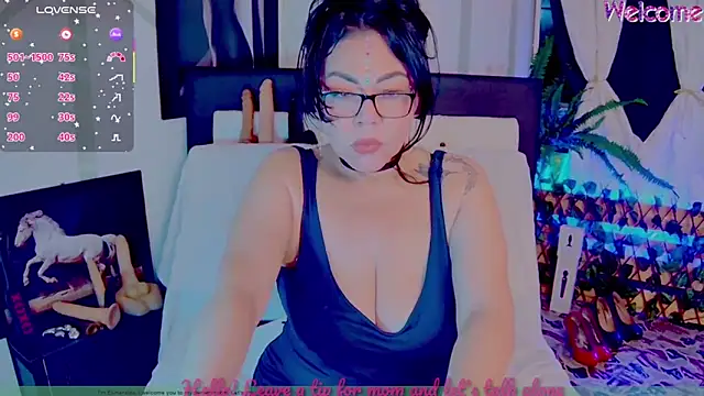 Mommy-pervert online show from March 2025 06:42:02 AM
