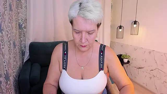 KathySunn online show from April 2026 01:17:02 PM