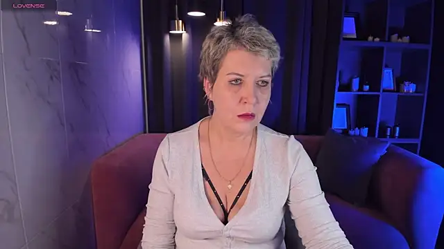 Snapshot of KathySunn chatting on February 2025 01:44:01 PM KathySunn online show from February 2025 01:44:01 PM