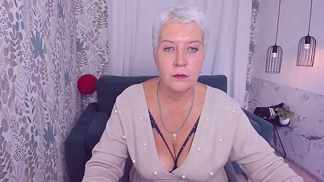 Snapshot of KathySunn chatting on October 2025 07:20:02 AM KathySunn online show from October 2025 07:20:02 AM