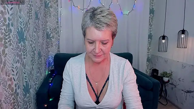 Snapshot of KathySunn chatting on January 2025 07:39:02 PM KathySunn online show from January 2025 07:39:02 PM