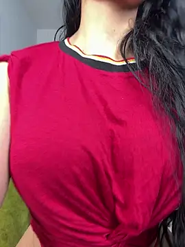 Angela isabella online show from June 2026 10:00:01 PM