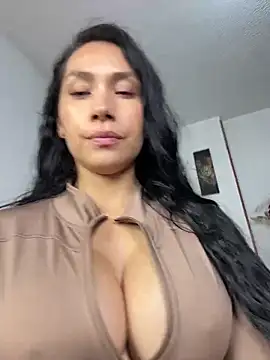 Snapshot of Angela_isabella chatting on May 2026 09:29:02 PM Angela isabella online show from May 2026 09:29:02 PM