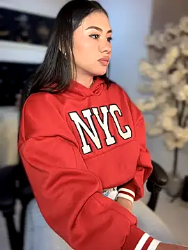 Ambar pe  online show from October 2025 02:41:02 AM