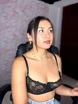 Ambar pe  online show from January 2026 07:12:01 PM