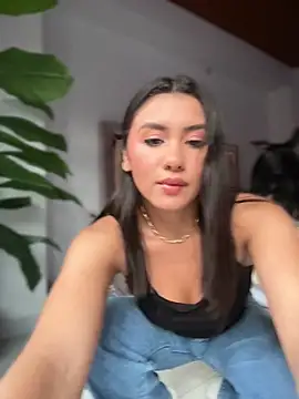Snapshot of Ambar_pe_ chatting on April 2026 10:05:01 PM Ambar pe online show from April 2026 10:05:01 PM