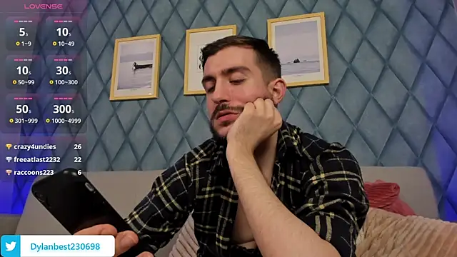 Snapshot of Dylan_Best chatting on March 2025 08:39:02 AM Dylan Best online show from March 2025 08:39:02 AM