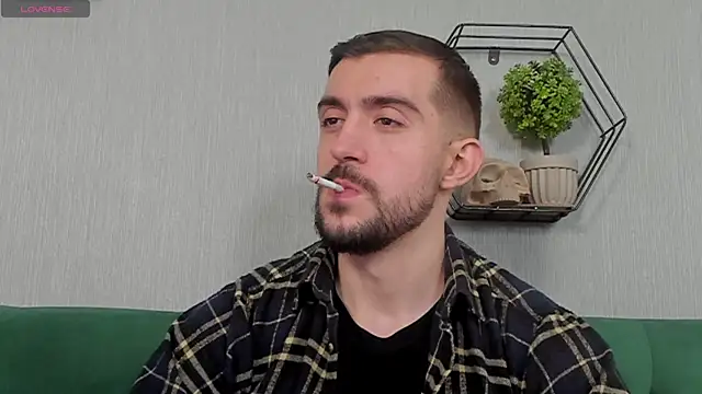 Snapshot of Dylan_Best chatting on October 2025 08:53:01 PM Dylan Best online show from October 2025 08:53:01 PM