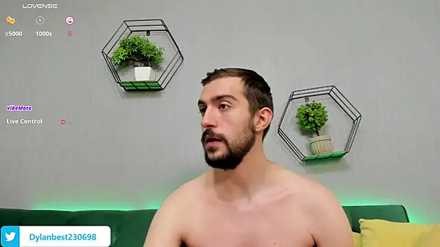 Dylan Best online show from November 2025 06:45:02 PM