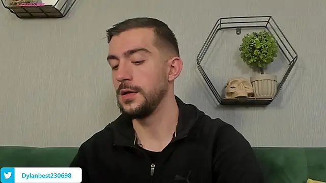 Snapshot of Dylan_Best chatting on October 2025 02:02:01 AM Dylan Best online show from October 2025 02:02:01 AM