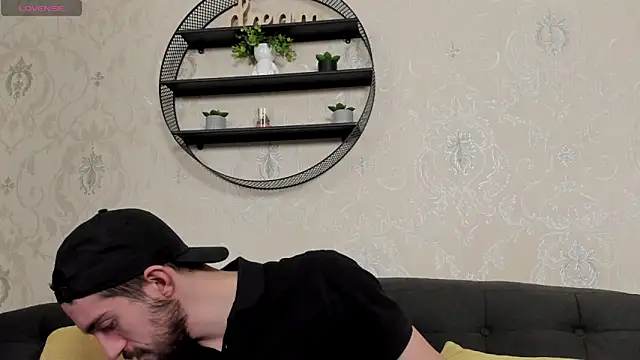 Dylan Best online show from February 2026 11:01:02 PM