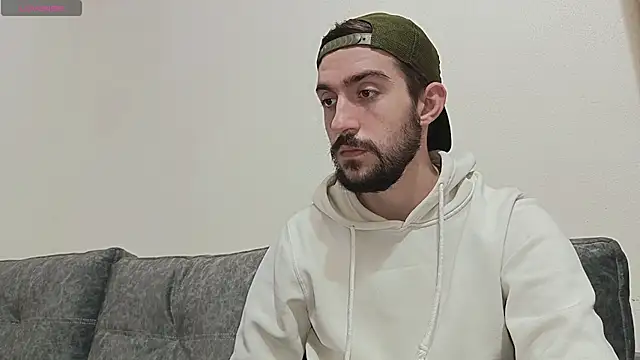 Dylan Best online show from November 2025 06:45:02 PM