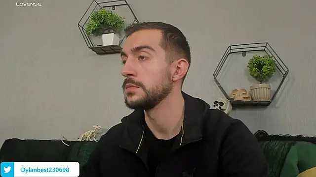 Snapshot of Dylan_Best chatting on October 2025 12:19:02 AM Dylan Best online show from October 2025 12:19:02 AM