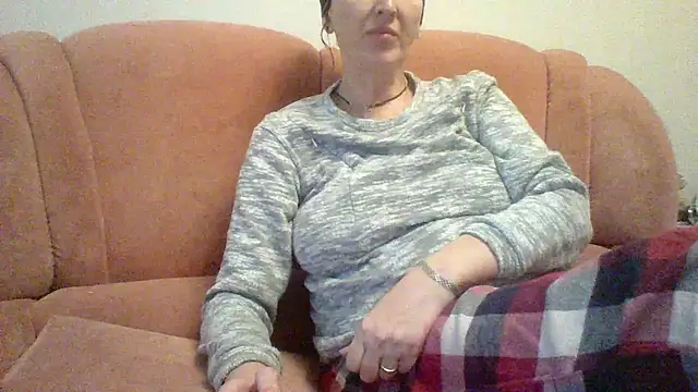 MssAngela online show from October 2025 01:41:02 PM