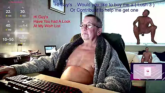Snapshot of Aandy62 chatting on December 2024 08:25:02 AM Aandy62 online show from December 2024 08:25:02 AM