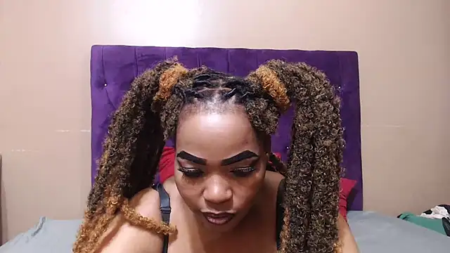 EBONYBUSTYY online show from November 2025 06:23:01 PM