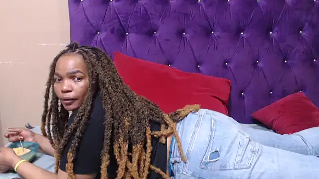 EBONYBUSTYY online show from November 2025 08:35:01 PM