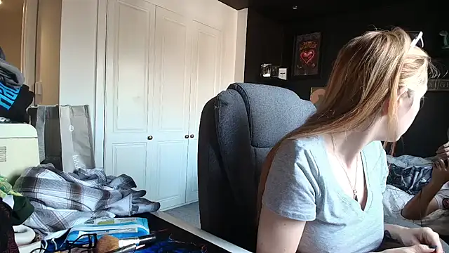 short sweetpea online show from September 2025 12:44:02 PM