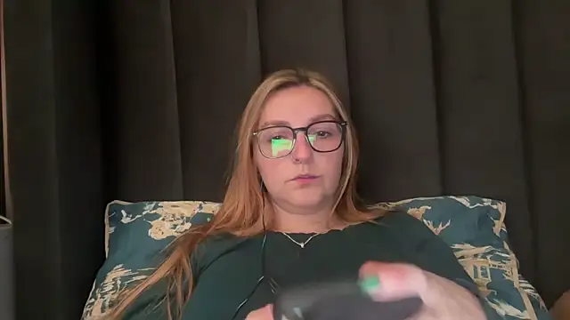 short sweetpea online show from September 2025 12:21:02 PM