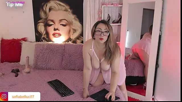 sofiiBell online show from November 2025 12:59:02 AM