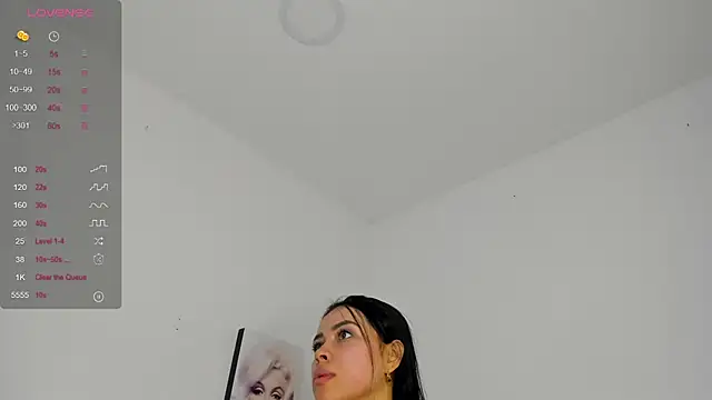 julieth sanz online show from February 2025 11:28:02 AM