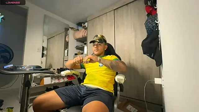 Snapshot of jordylatin20 chatting on November 2025 12:03:02 AM jordylatin20 online show from November 2025 12:03:02 AM