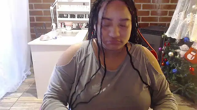 Hilarybunnyy online show from October 2025 04:26:02 PM