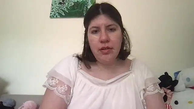 Snapshot of HYPHYtype chatting on June 2026 10:37:01 PM HYPHYtype online show from June 2026 10:37:01 PM