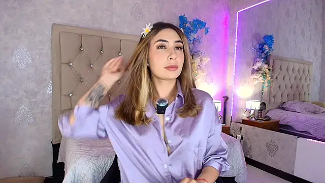Snapshot of nini_love01 chatting on May 2026 03:56:02 AM nini love01 online show from May 2026 03:56:02 AM