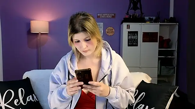 olisunny5 online show from March 2026 08:13:01 PM