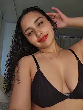 Lucy Marin online show from February 2026 04:37:01 PM