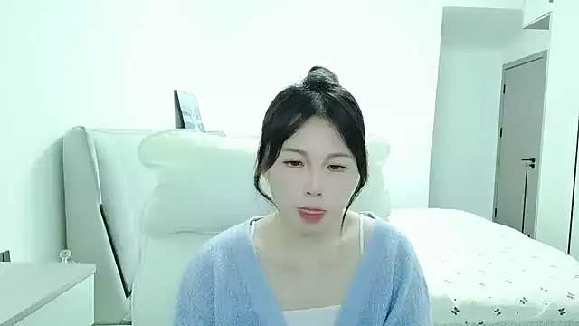 Snapshot of Sunset_glow chatting on October 2025 03:44:01 PM Sunset glow online show from October 2025 03:44:01 PM