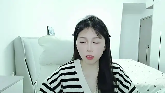 Snapshot of Sunset_glow chatting on November 2025 02:49:01 AM Sunset glow online show from November 2025 02:49:01 AM