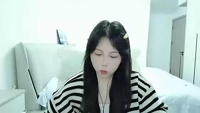 Sunset glow online show from March 2026 04:19:02 PM