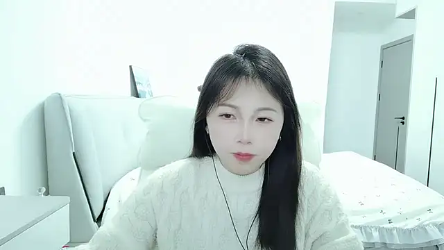 Snapshot of Sunset_glow chatting on November 2025 02:16:02 PM Sunset glow online show from November 2025 02:16:02 PM