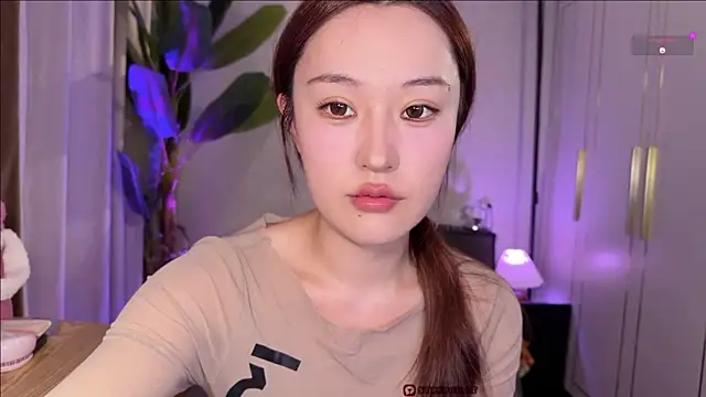 sphynx- - online show from May 2026 12:37:02 PM